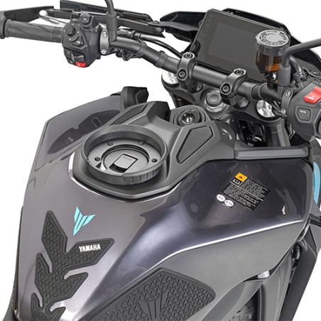 Givi BF90 Flangia per Borse Serbatoio Yamaha MT-09 dal 2024 - Sistema Tanklock