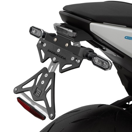 Barracuda SG8104-2-23 Portatarga Specifico Per Frecce Originali per moto Suzuki GSX 8S dal 2024