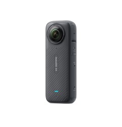 Insta360 X4: Action Cam 360° 8K con AI e stabilizzazione FlowState