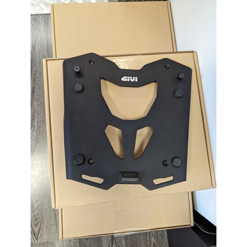 Givi SRA5143 Portapacchi in alluminio per bauletto per BMW