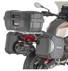 Givi 8209KIT Kit montaggio SRA8209 su Moto Guzzi V85 TT 2024 con valigie laterali originali